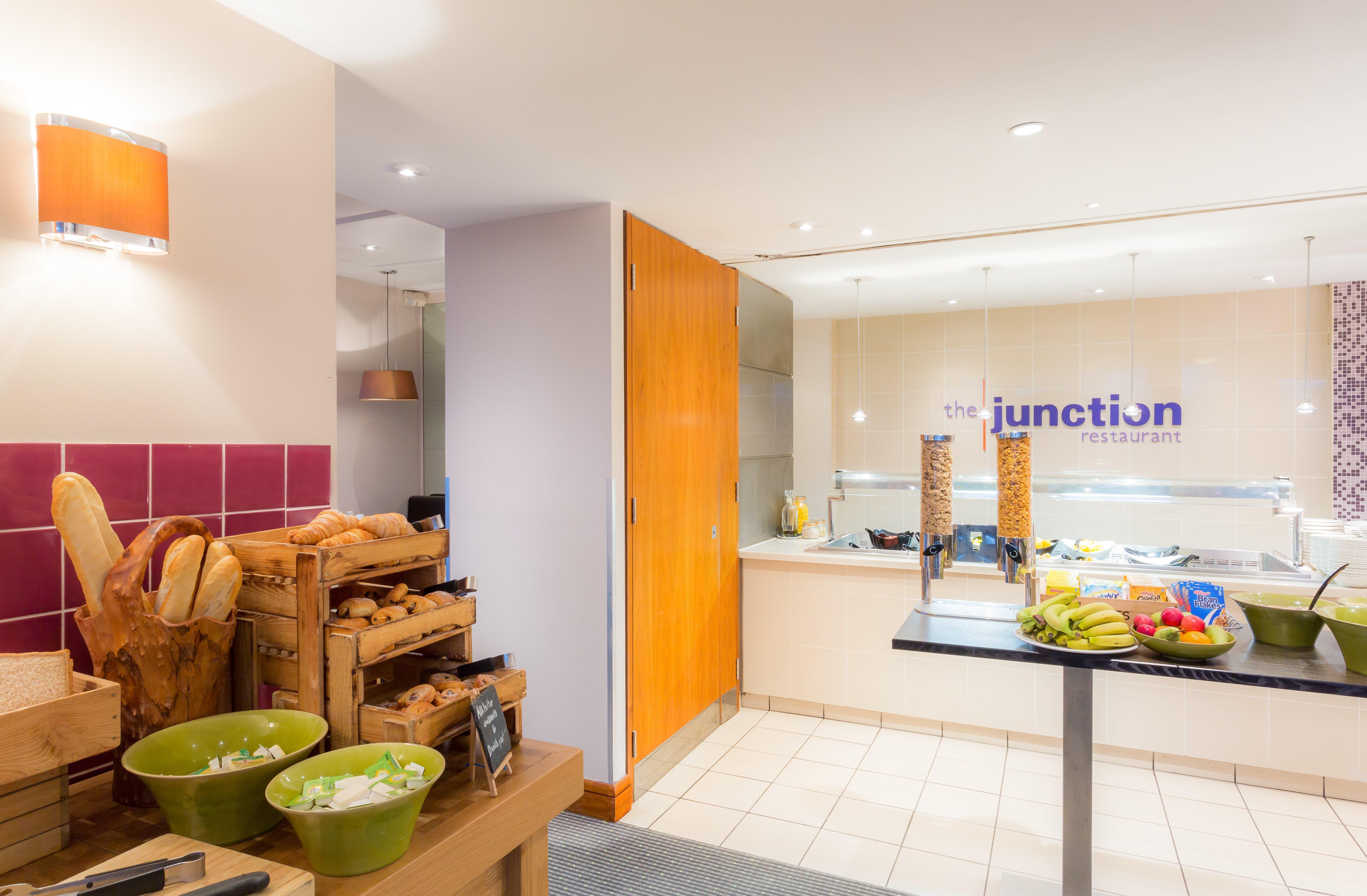 Holiday Inn Cambridge By Ihg Girton  Екстер'єр фото